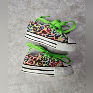 Kid's KIDGETS Animal Print Canvas Shoes Size 5‎